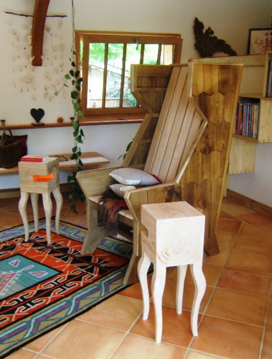 Tables chevêts LouisLouis et fauteuil châtaignier Tables chevêts LouisLouis et fauteuil châtaignier